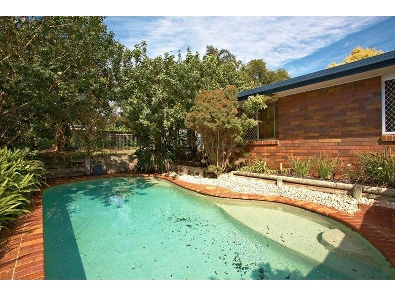 15 Trilby Street, Redcliffe QLD 4020