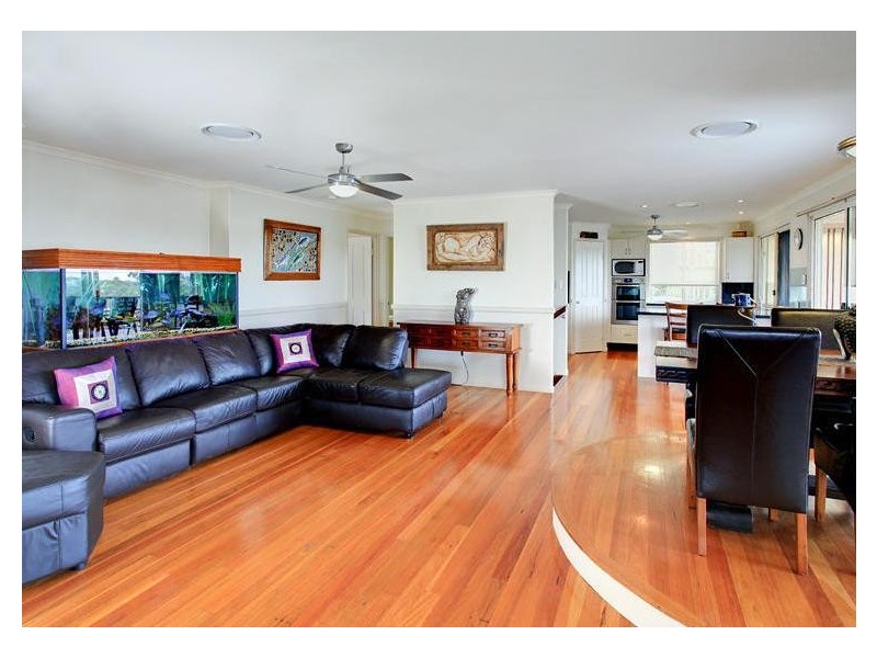 1 Kardina Court, Eatons Hill QLD 4037