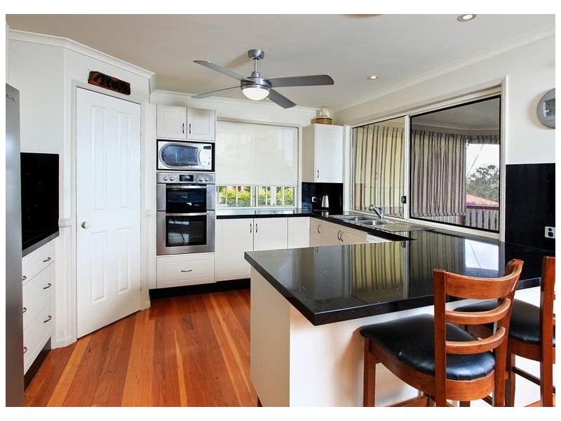 1 Kardina Court, Eatons Hill QLD 4037