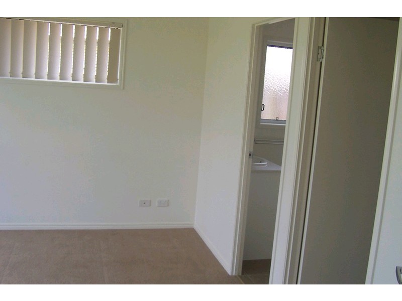 13 Dear Place, Bellmere QLD 4510