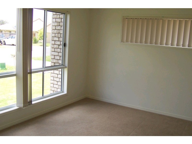 13 Dear Place, Bellmere QLD 4510