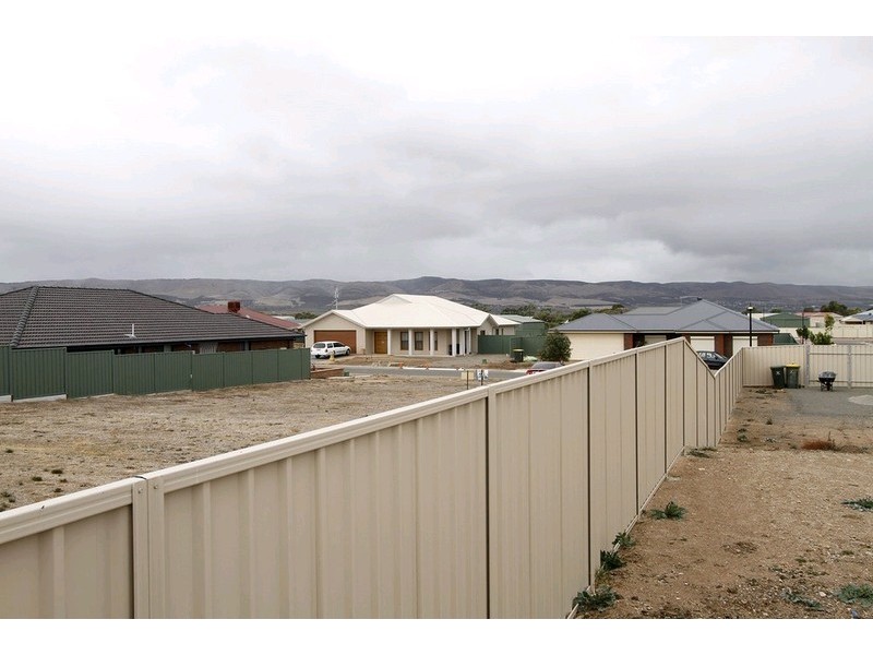 14 Blue Bay Avenue, Aldinga Beach SA 5173