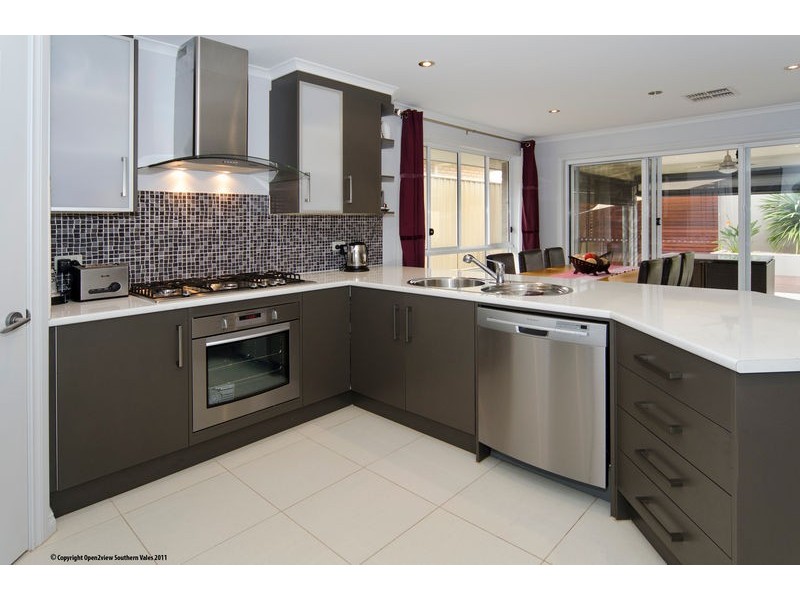 9 Lacy Coral Avenue, Aldinga Beach SA 5173