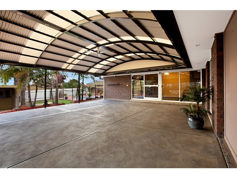 7 Thaxted Court, Morphett Vale SA 5162