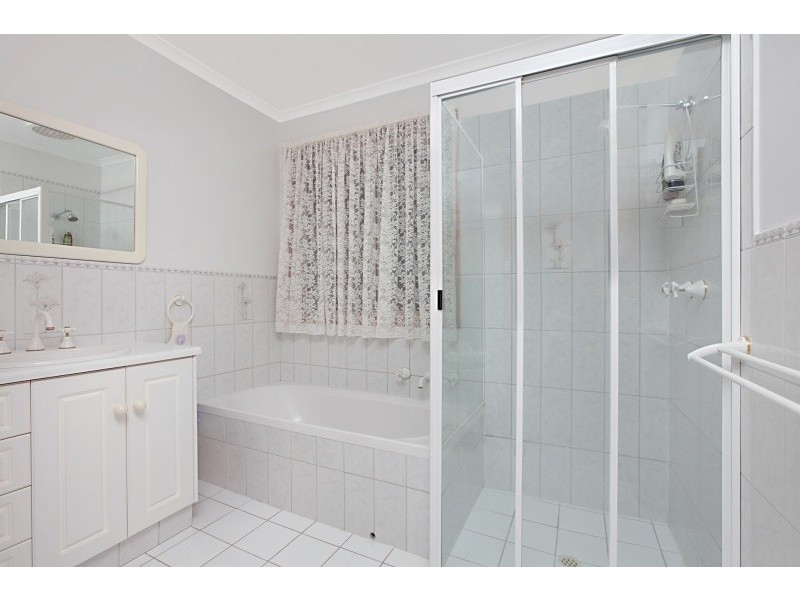 10 Leonard Court, Mclaren Vale SA 5171