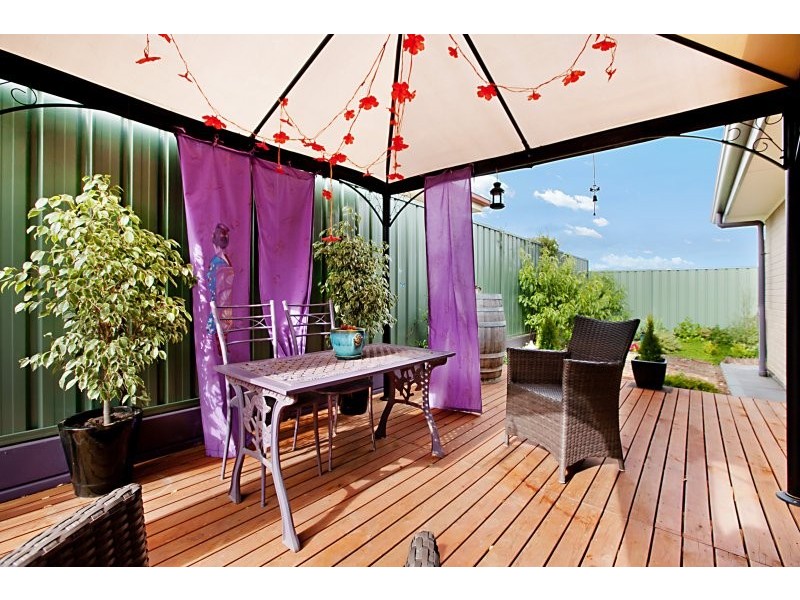 4 Sapphire Way, Aldinga Beach SA 5173