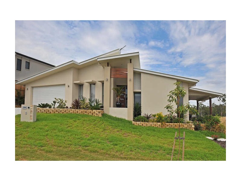 5 Hyde Ave, Springfield Lakes QLD 4300