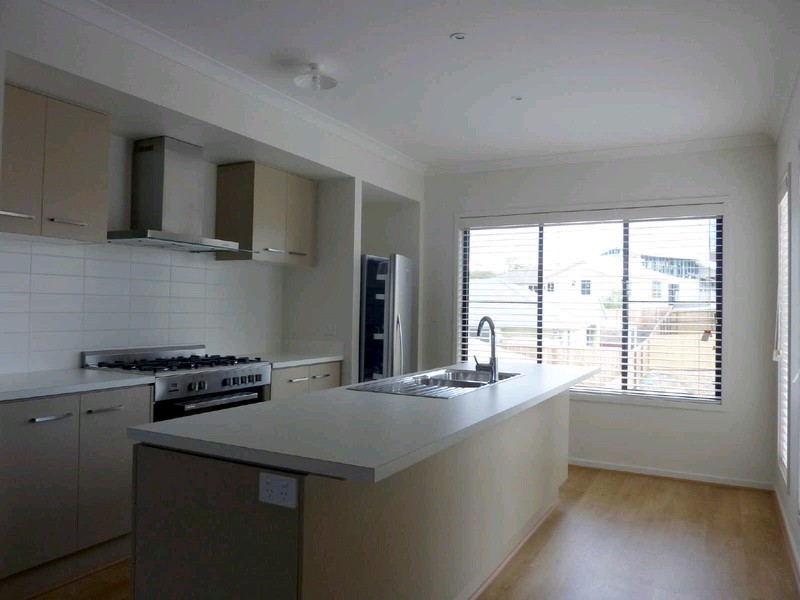 5 Alton Towers Street, Springfield Lakes QLD 4300