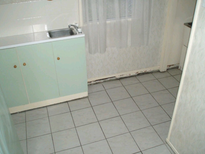 127 Jacaranda St, North Booval QLD 4304