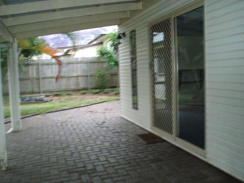 127 Jacaranda St, North Booval QLD 4304