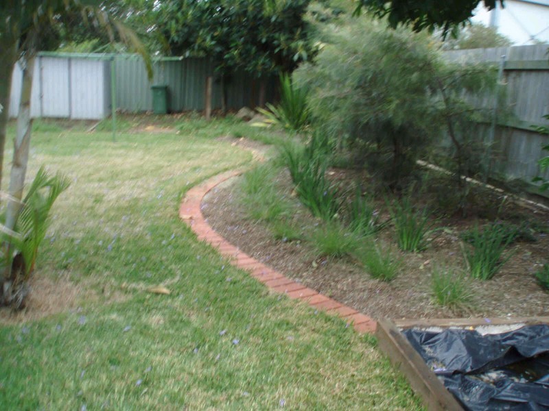 127 Jacaranda St, North Booval QLD 4304