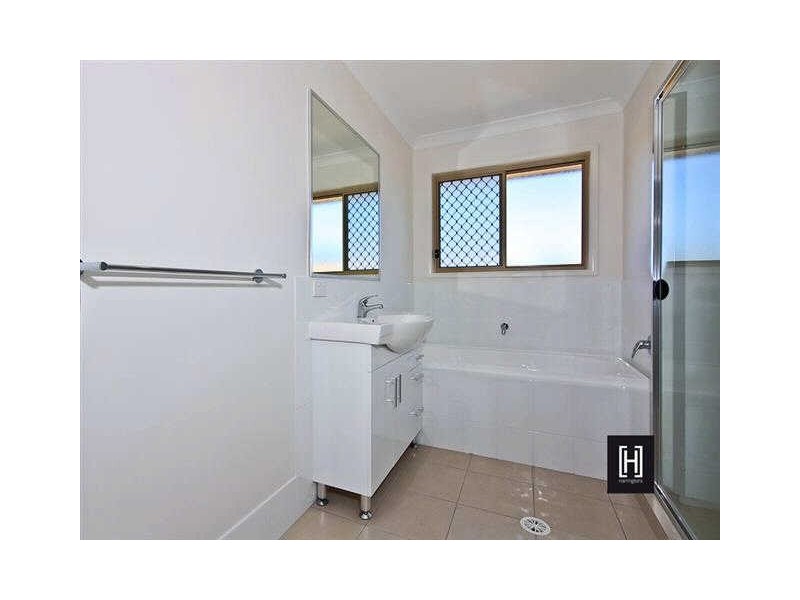 26 Daisy Street, Springfield Lakes QLD 4300