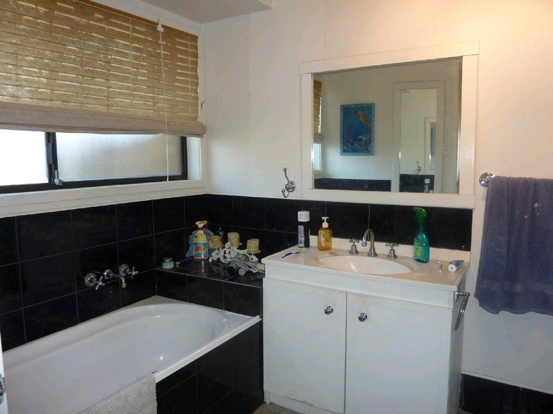 15 Amelia Court, Camira QLD 4300