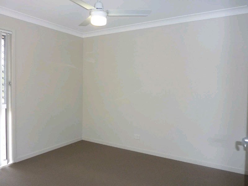 18 Daisy Street, Springfield Lakes QLD 4300