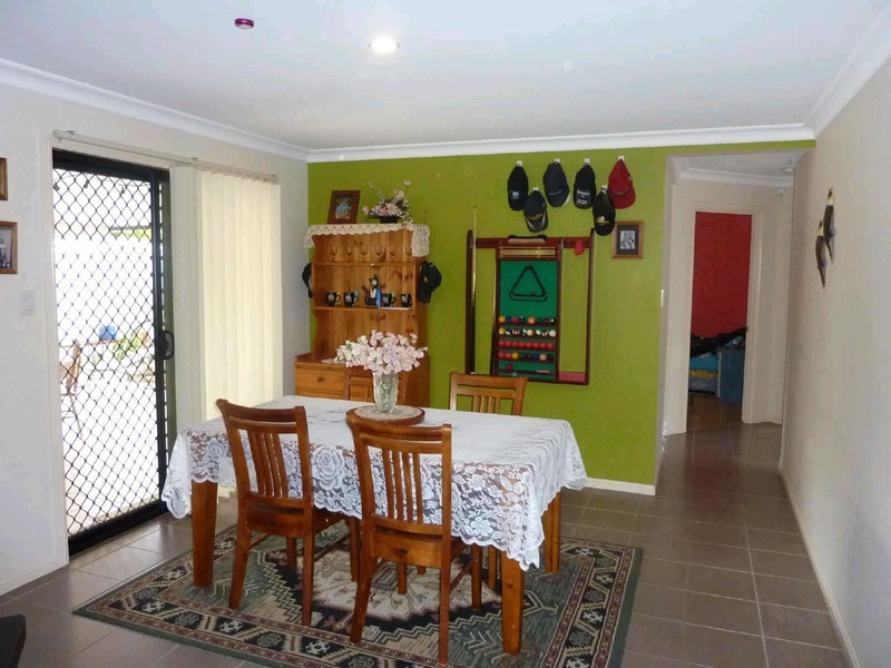 28 Eden Crescent, Springfield Lakes QLD 4300