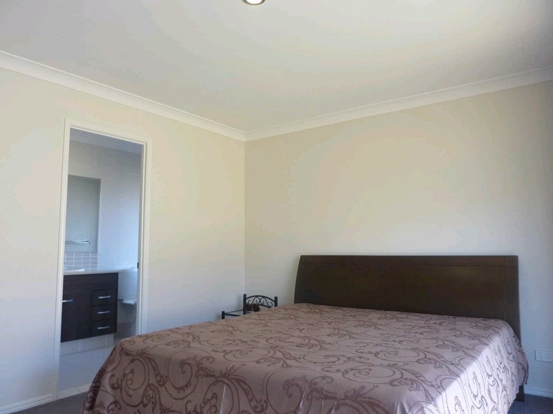 31 Dillion Ave, Augustine Heights QLD 4300