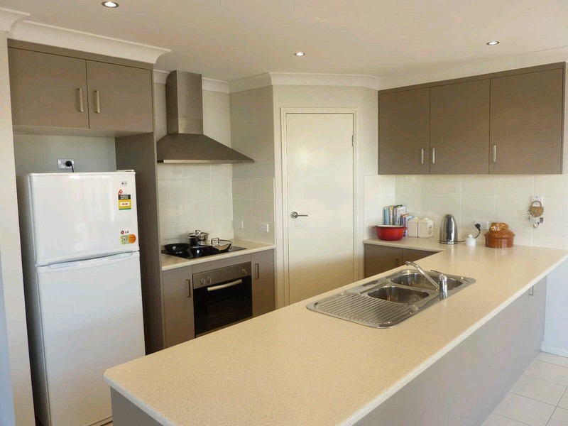 30 Carnarvon Ave, Springfield Lakes QLD 4300