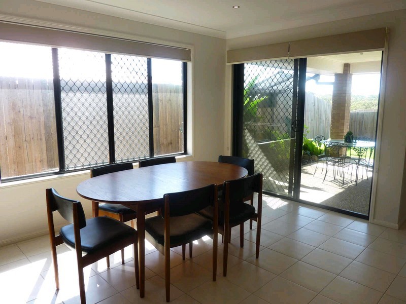 30 Carnarvon Ave, Springfield Lakes QLD 4300