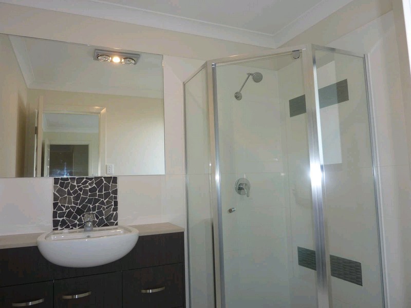 2206 Brock Drive, Springfield Lakes QLD 4300