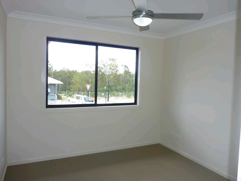 2206 Brock Drive, Springfield Lakes QLD 4300