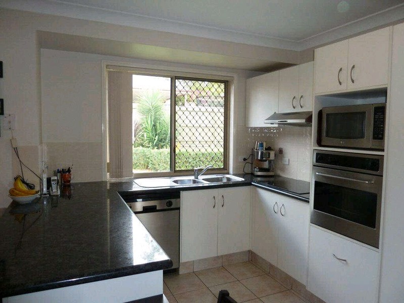 37 Berkshire Place, Springfield Lakes QLD 4300