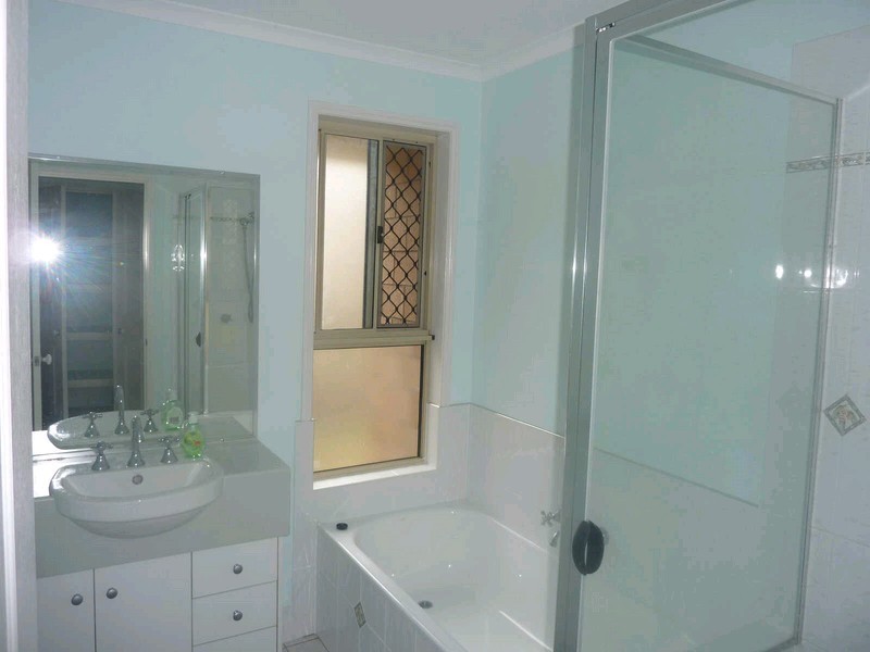 25 Brushwood Circuit, Forest Lake QLD 4078