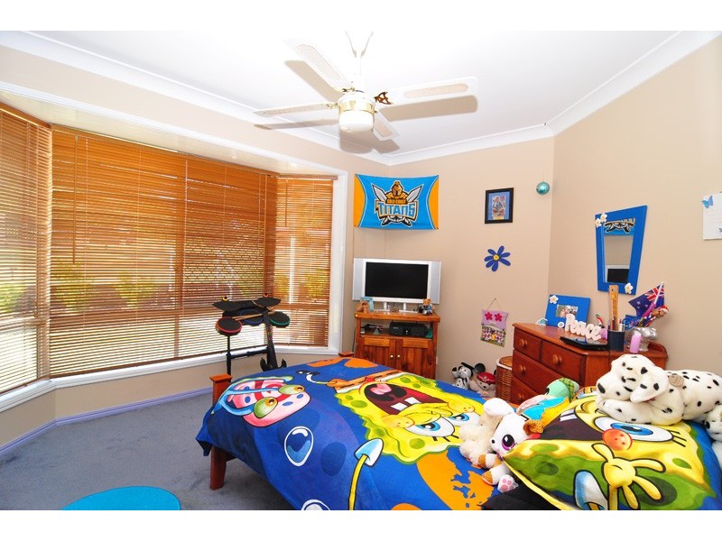 24 Jamboree Close, Greenbank QLD 4124