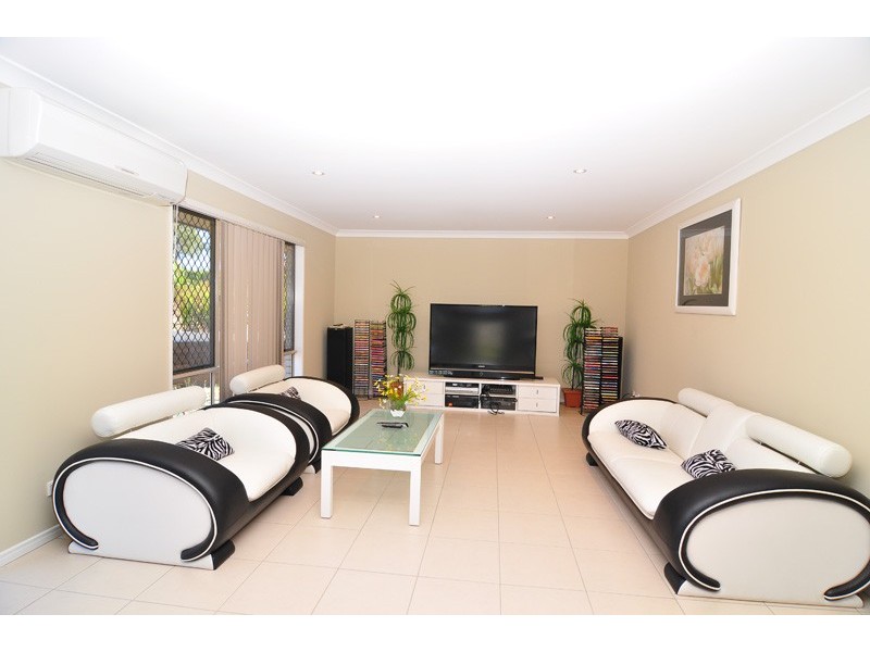 10 Mallard Court, New Beith QLD 4124