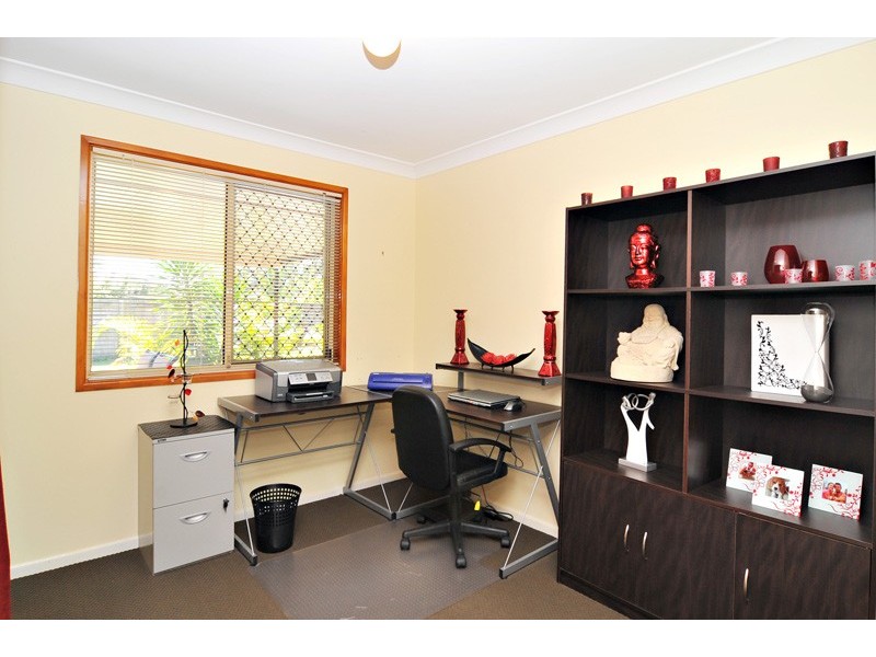 12 Maple  Avenue, Camira QLD 4300