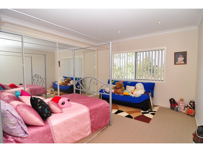 168 Spinebill Drive, Greenbank QLD 4124