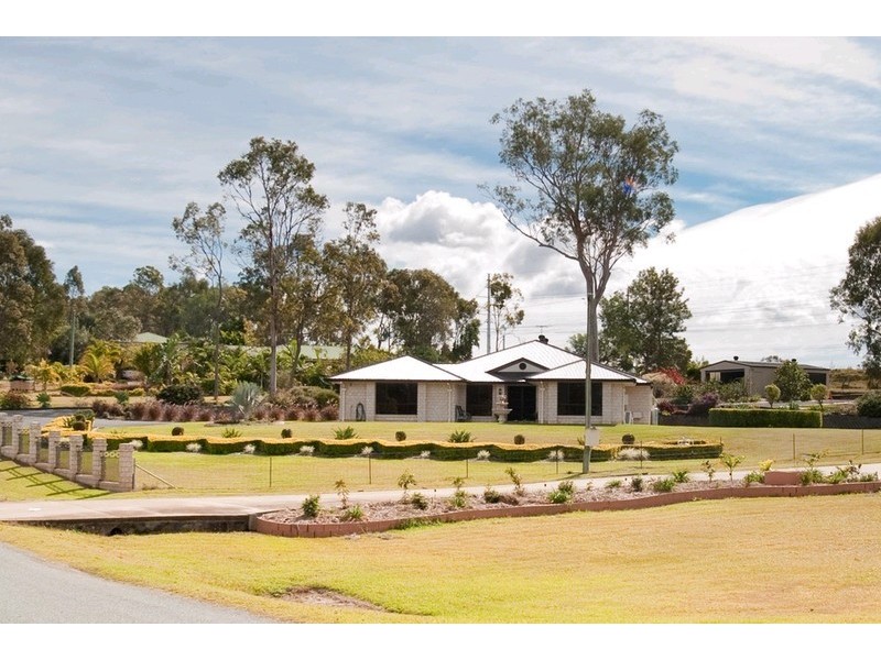 25 Horseshoe Crescent, New Beith QLD 4124