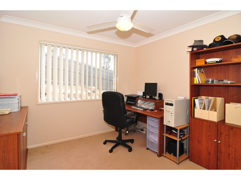 16 Dove Place, Springfield QLD 4300