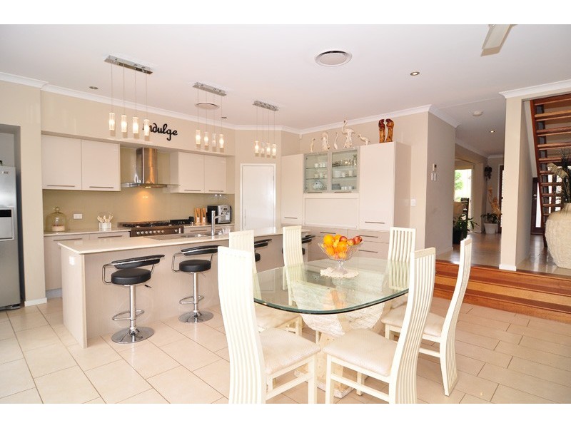 1 Riverine Drive, Springfield Lakes QLD 4300