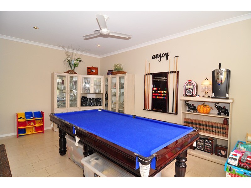 1 Riverine Drive, Springfield Lakes QLD 4300