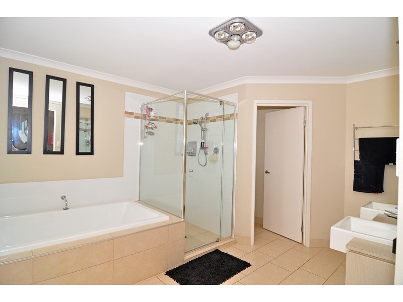 1 Riverine Drive, Springfield Lakes QLD 4300