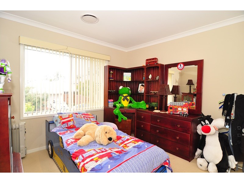 1 Riverine Drive, Springfield Lakes QLD 4300