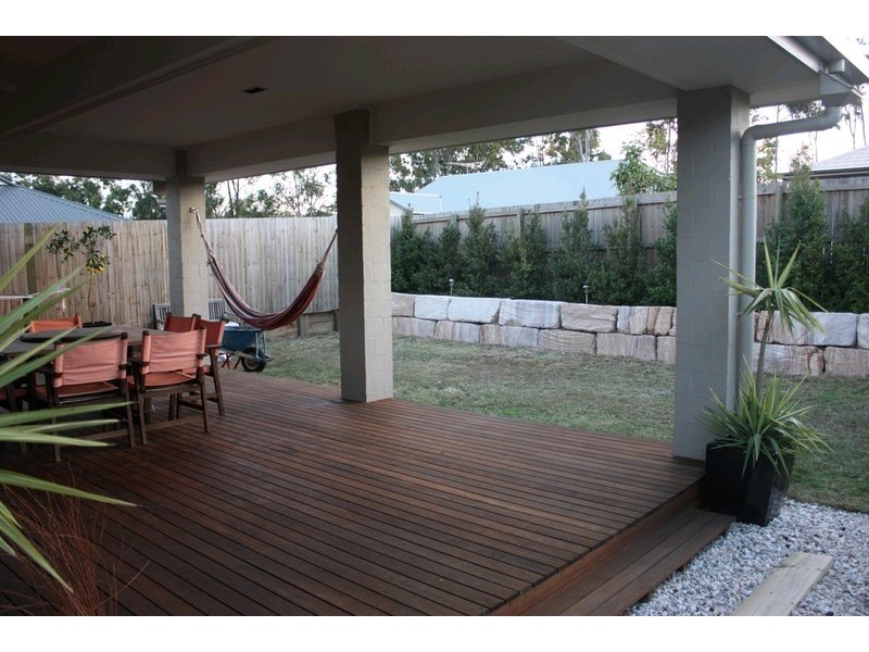 21 Shallow Bay Drive, Springfield Lakes QLD 4300