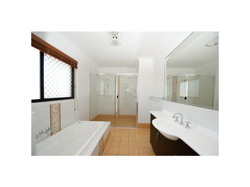 30 Admiral Crescent, Springfield Lakes QLD 4300