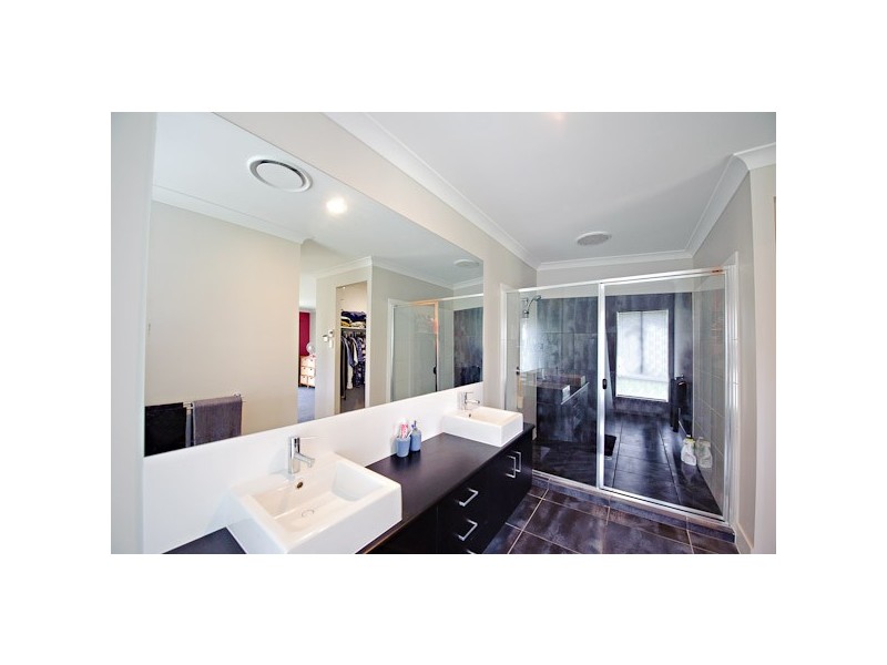 78 Red Gum Road, New Beith QLD 4124