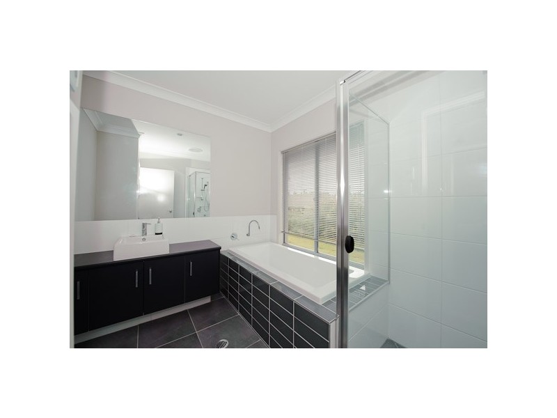 78 Red Gum Road, New Beith QLD 4124