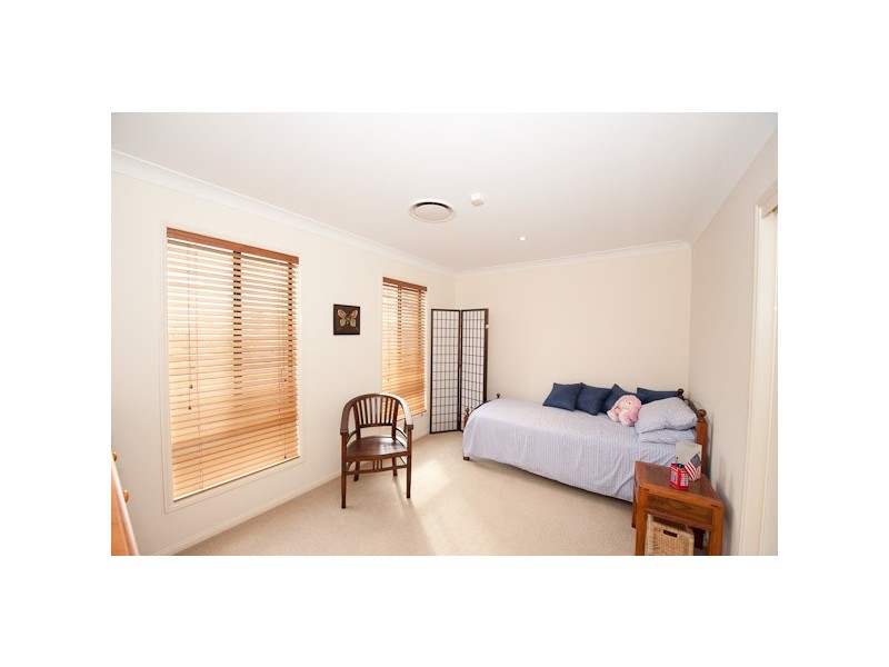 50 Jezabel Drive, Springfield Lakes QLD 4300