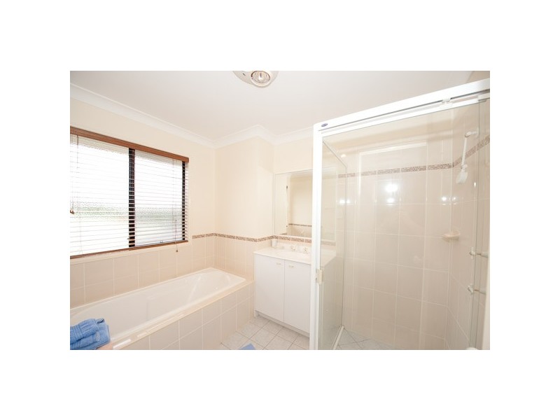 50 Jezabel Drive, Springfield Lakes QLD 4300