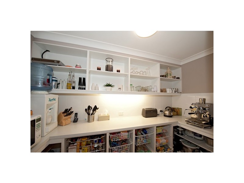 25 Lakes Entrance Drive, Springfield Lakes QLD 4300