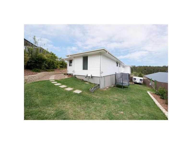 25 Lakes Entrance Drive, Springfield Lakes QLD 4300