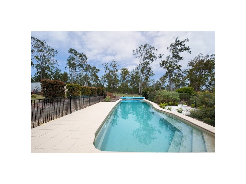 41 Polebark Crescent, New Beith QLD 4124