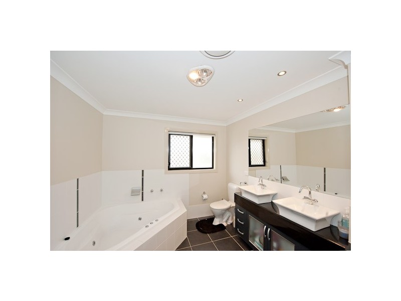 36 Speckled Circuit, Springfield Lakes QLD 4300