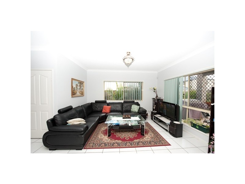 13 Flora Link, Springfield Lakes QLD 4300