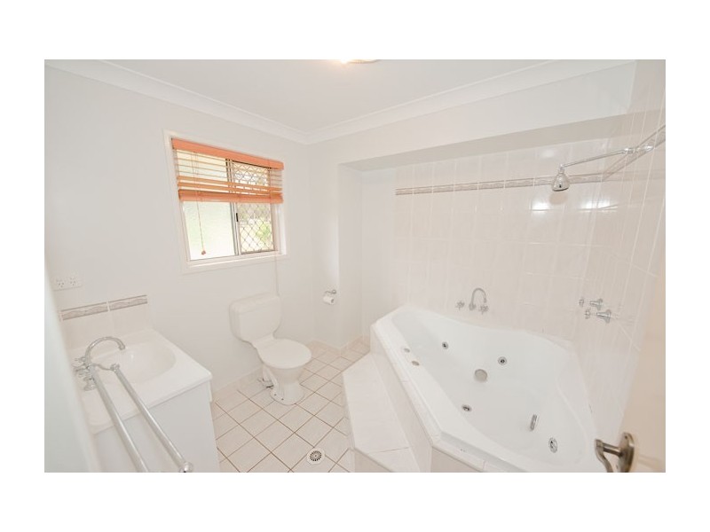 19 Dungaree Drive, New Beith QLD 4124