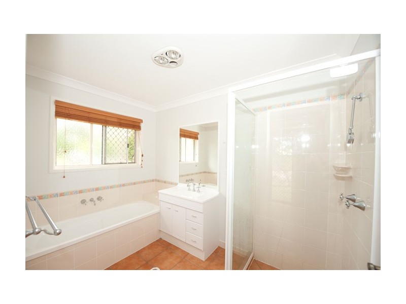 19 Dungaree Drive, New Beith QLD 4124