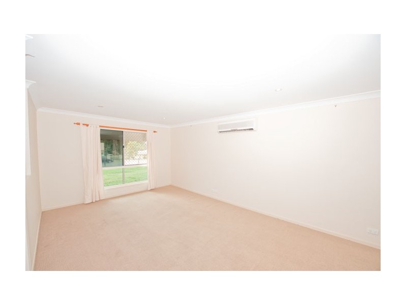 19 Dungaree Drive, New Beith QLD 4124